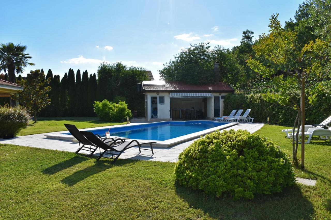Villa Luka Buna ภายนอก รูปภาพ